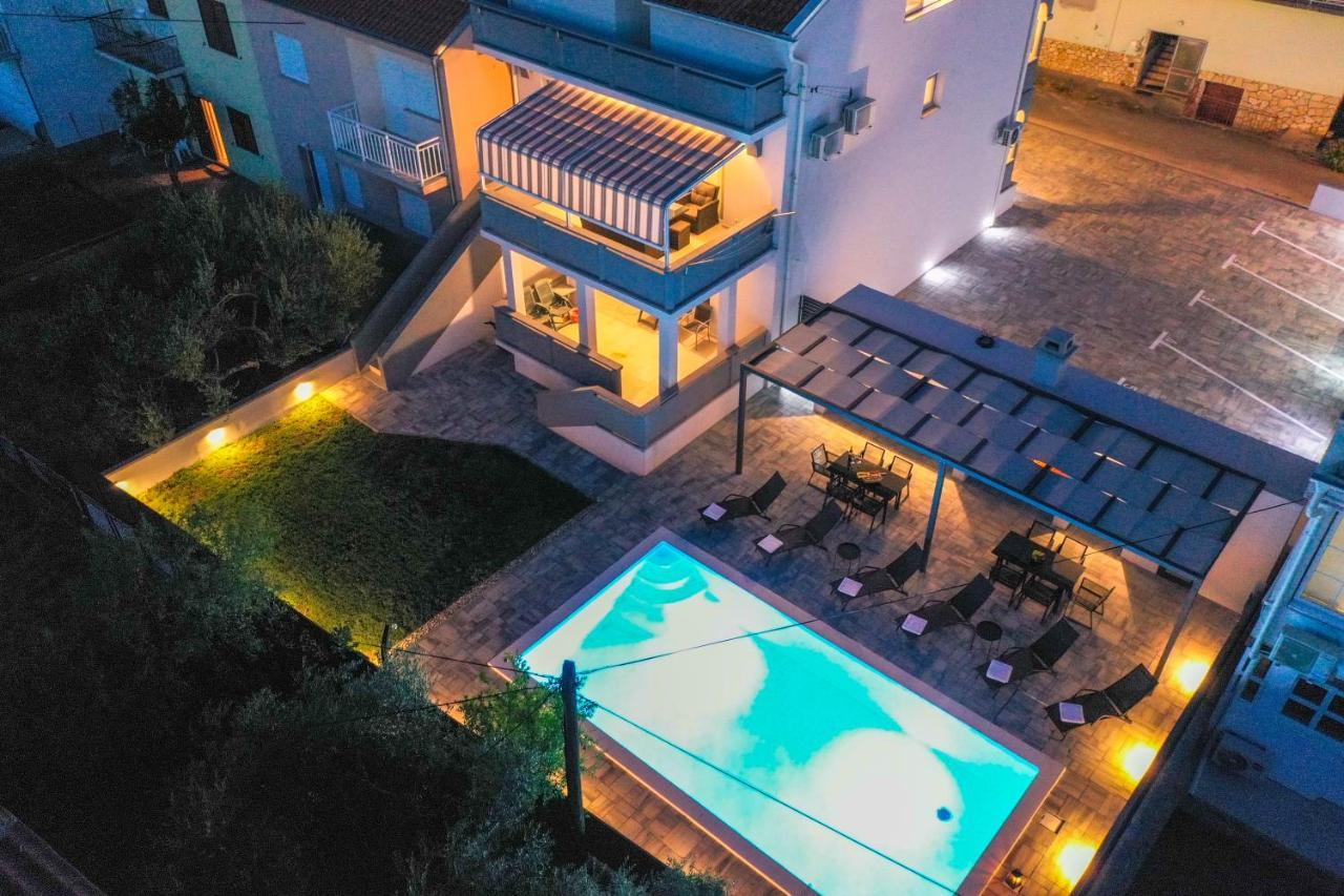 Villa Todi Zára Kültér fotó