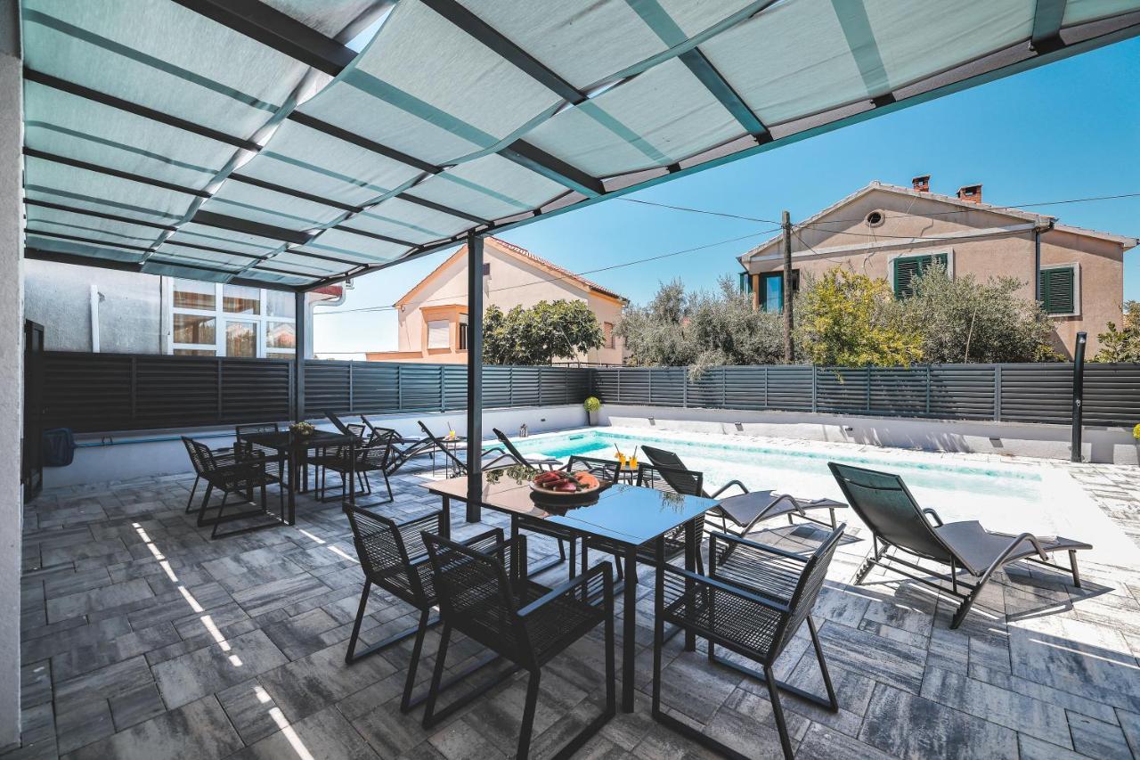 Villa Todi Zára Kültér fotó